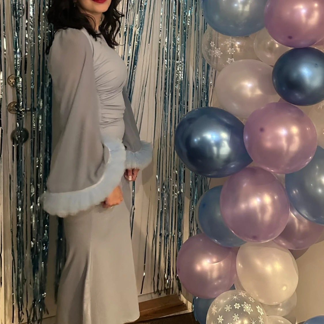 Mermaid dress with ruffled arms - 90