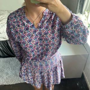 Sett - Superfint sett med kjol och långärmad tröja storlek 164 men sitter som xs