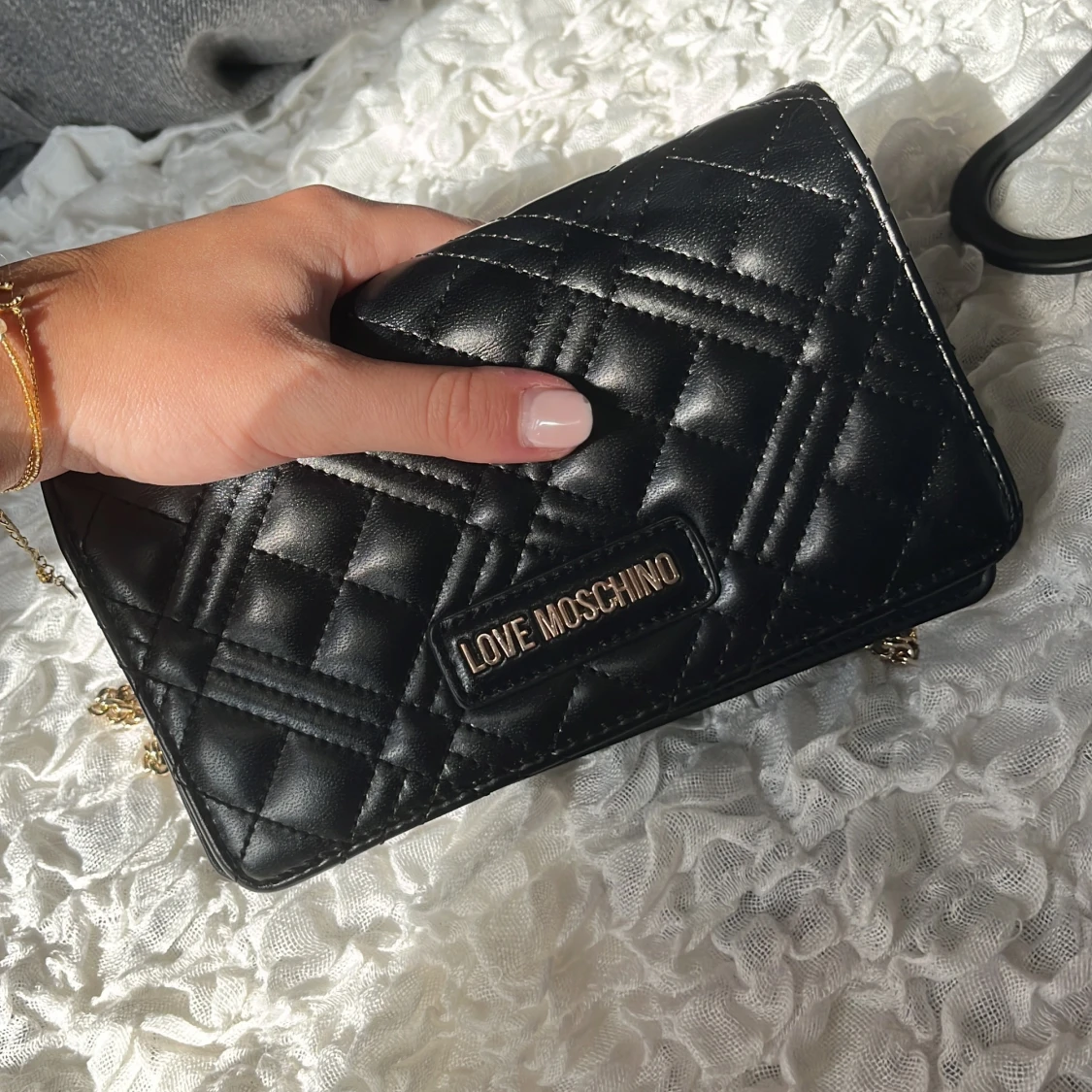 Moschino väska  - 93