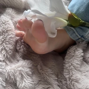 Fin fot🥰 - Säljer denna fina fot då ja inte riktigt har användning för den! Den är använd några få gånger men fortfarande i fint skick! 🩷 Skriv privat för fler bilder! 