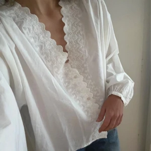 Blus  - jättefin blus från mango💞