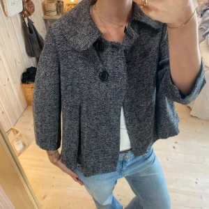 Kappa - SUPER snygg!! Tryck gärna på köp nu❤️❤️den här två fläckar därav priset, skriv för bilder!!