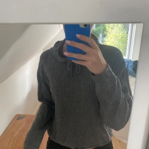 Mjukis set  - Fint mjukis set , använd få gånger  Super skönt material  Storlek S 