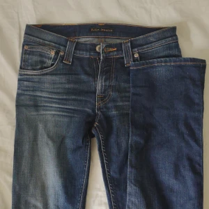 Low waist Nudie jeans  - Low waist Nudie jeans  Storlek 28/34 💗