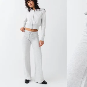 Grå mjukisbyxor  - Säljer dessa superfina grå mjukis ifrån Gina❤️❤️