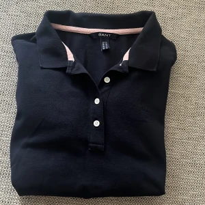 Gant tröja  - Gant tröja i storlek M. Fint skick, knappt använd. Dma för frågor🙏🏼