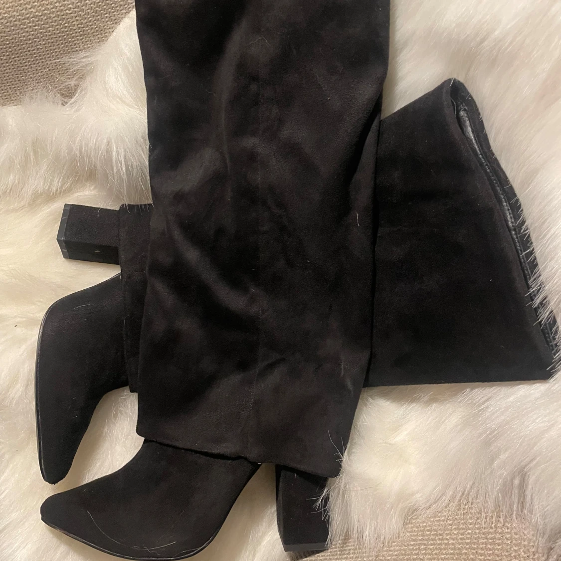 Svarta stövlar med klack - 4