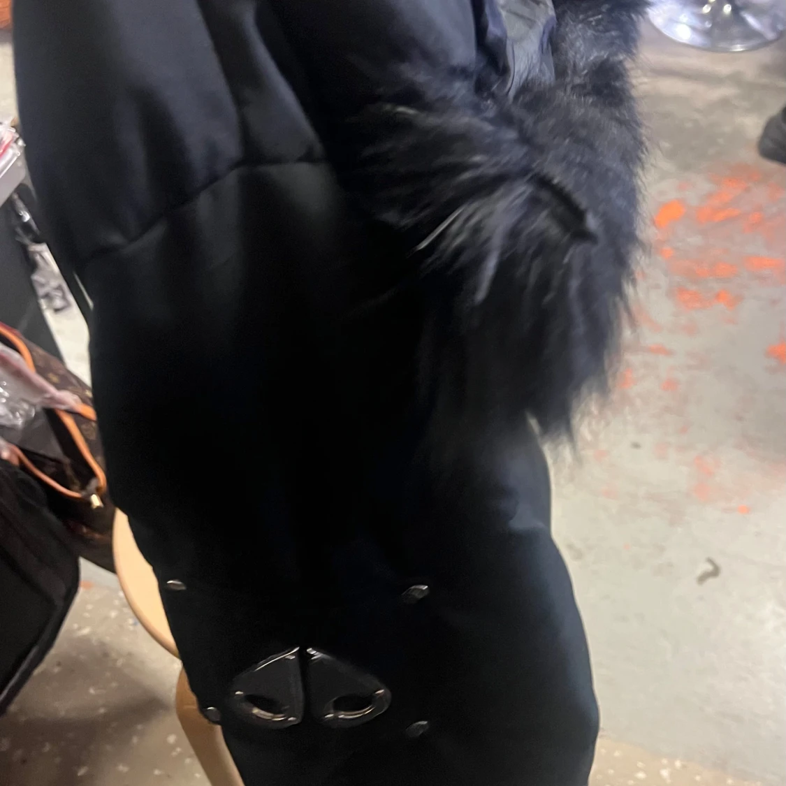 Svart dunjacka från Moose Knuckles - 91