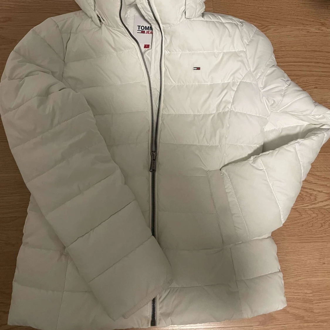 Tommy Hilfiger jacka vit - 90