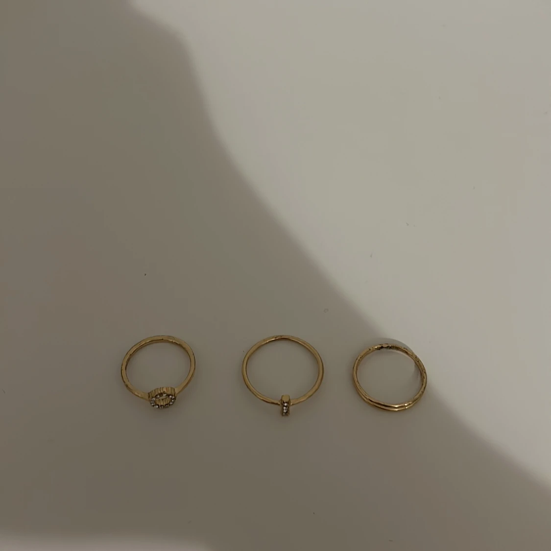 Fina guldiga ringar - 1