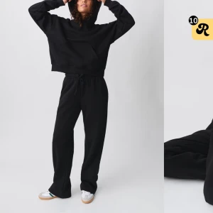 Mjukisbyxor Gina - Har dessa mjukisbyxorna från Gina som inte kommer till användning, har använt dem ca 3 gånger så väldigt fina. Storlek xs