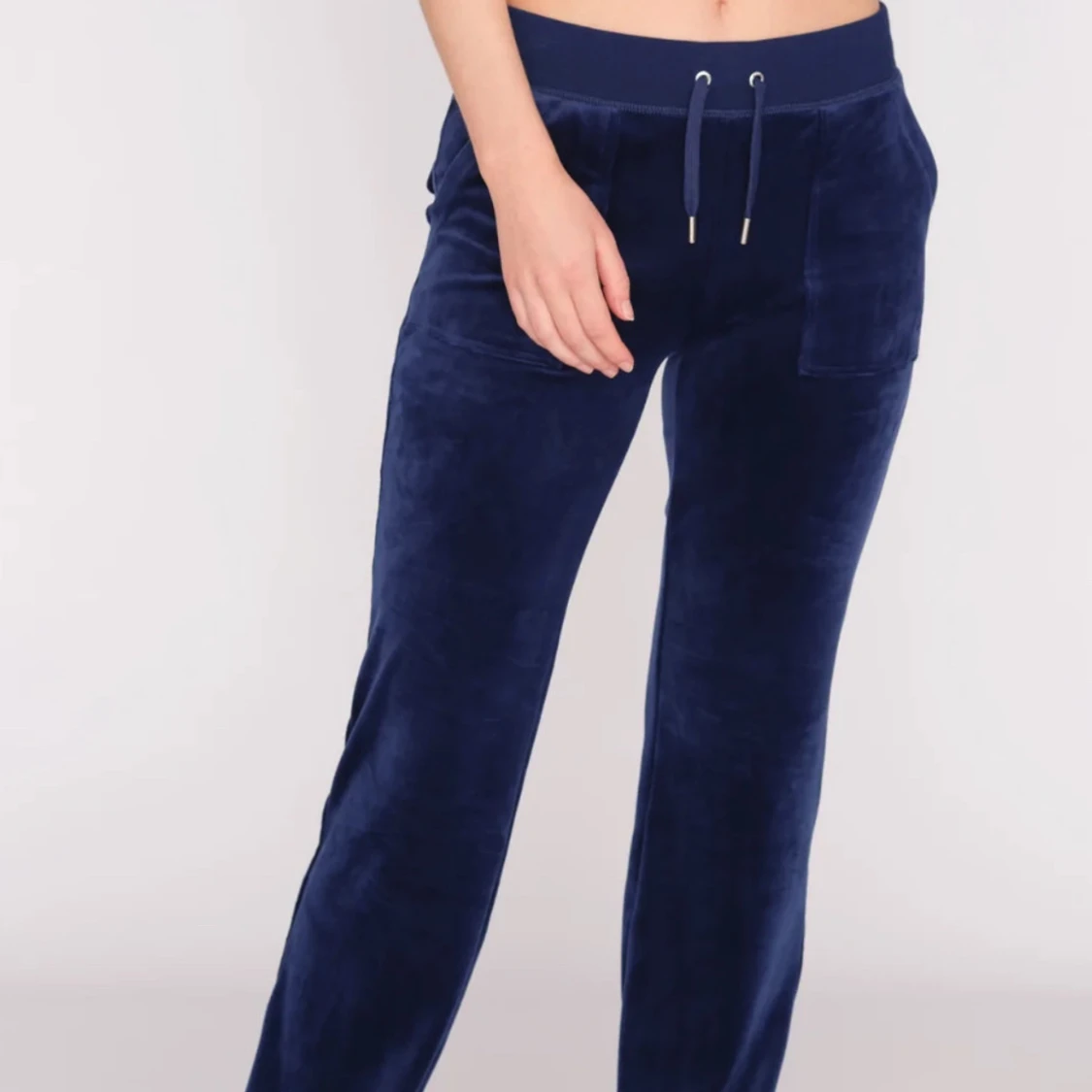 Mörkblå juicybyxor med snöre - 1