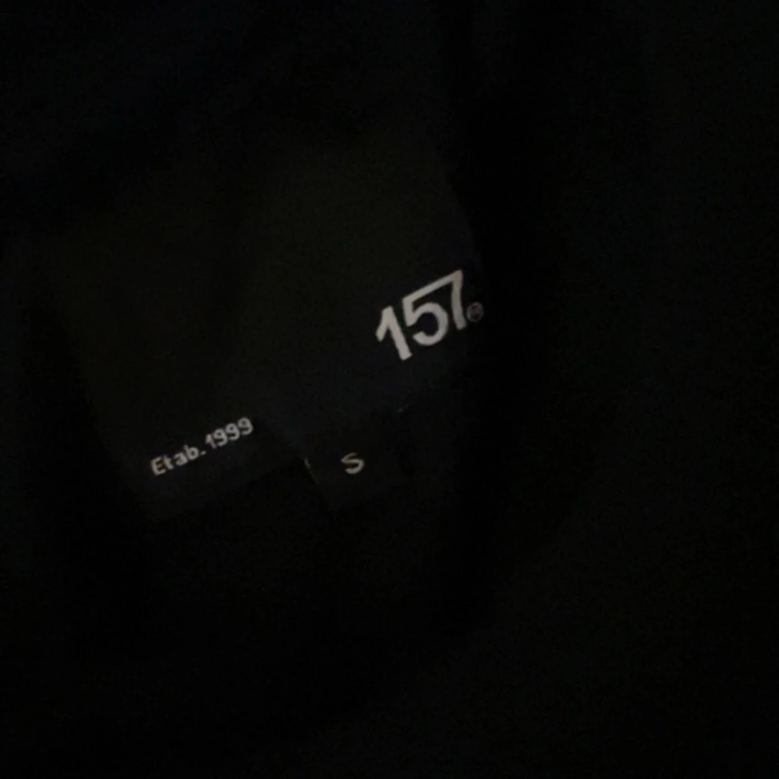 Svart tröja från 157 - 91