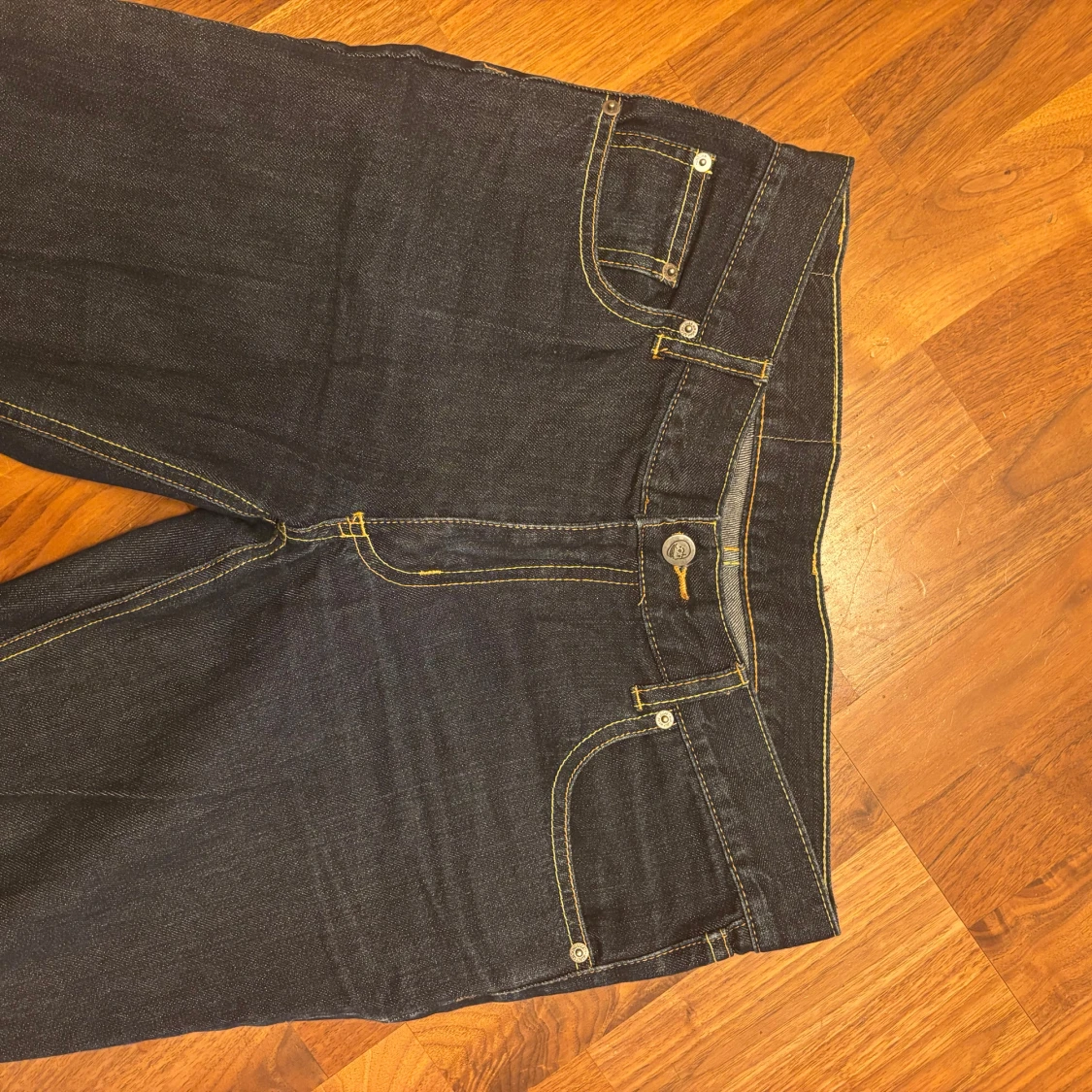 Mörkblå jeans från Cheap Monday - 90