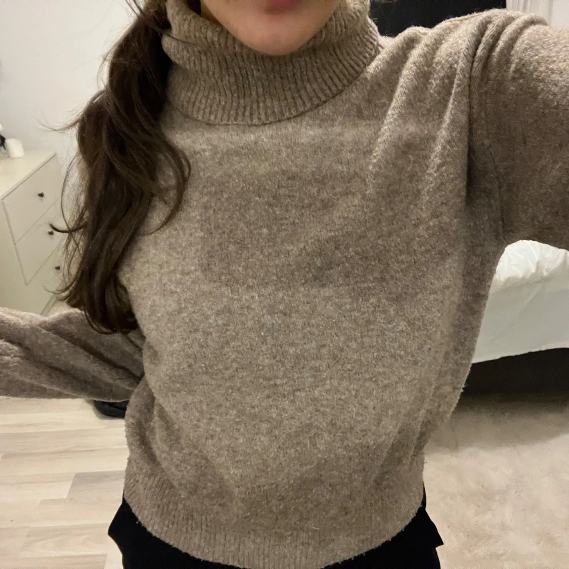 Beige stickad polotröja - 90