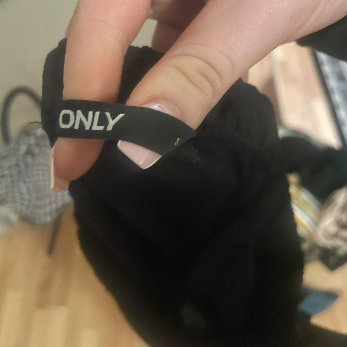 Svart kjol  från ONLY - 3