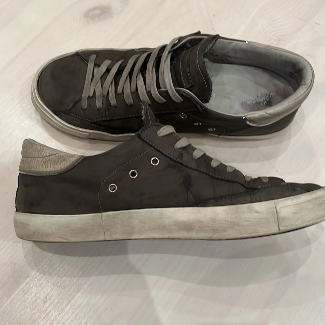 Philip model gråa - 1