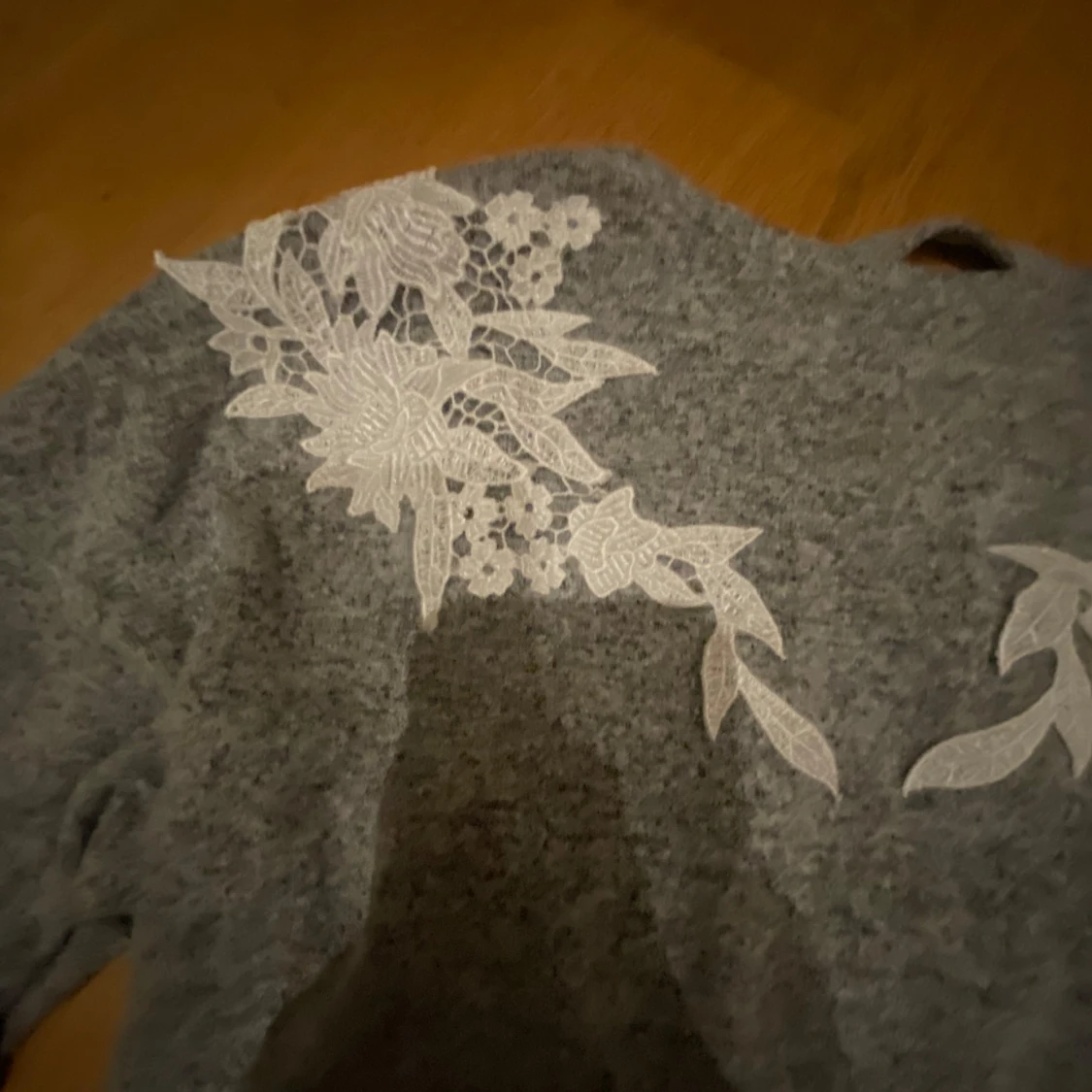 Jättefin Lindex tröja  - 90