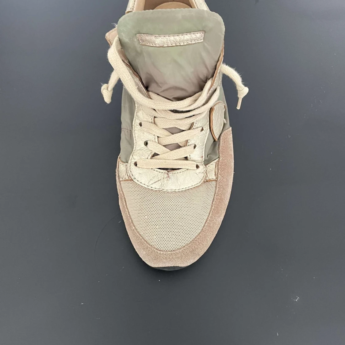 Philippe model  - 90