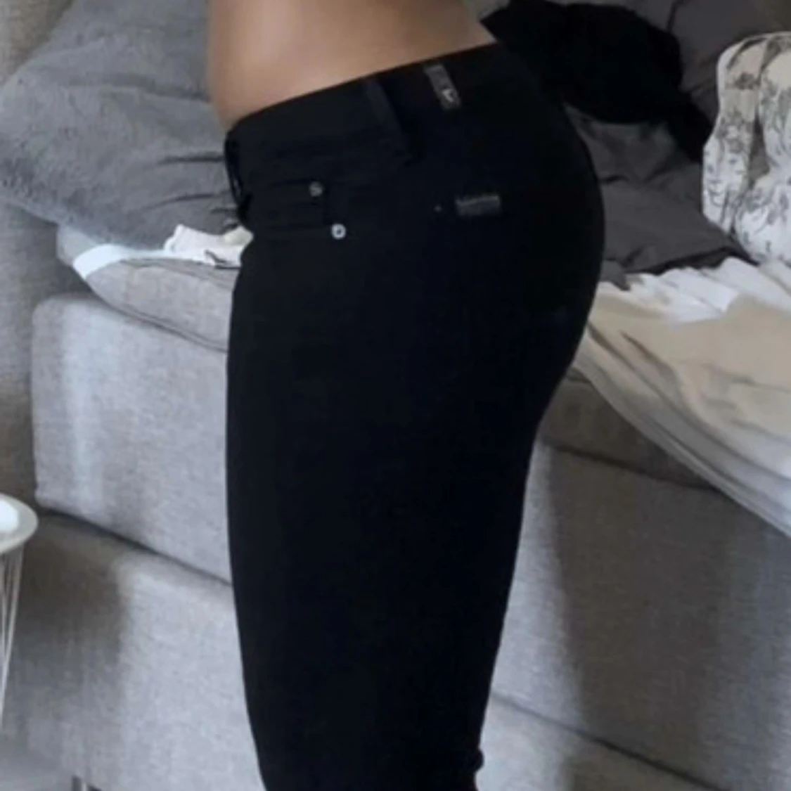 Svarta lågmidjade jeans  - 90