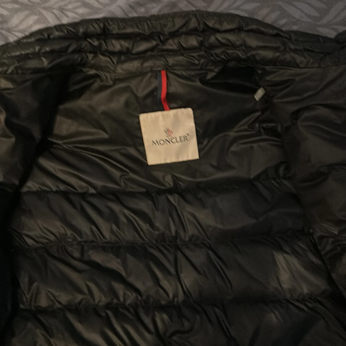 Moncler jacka  - 90