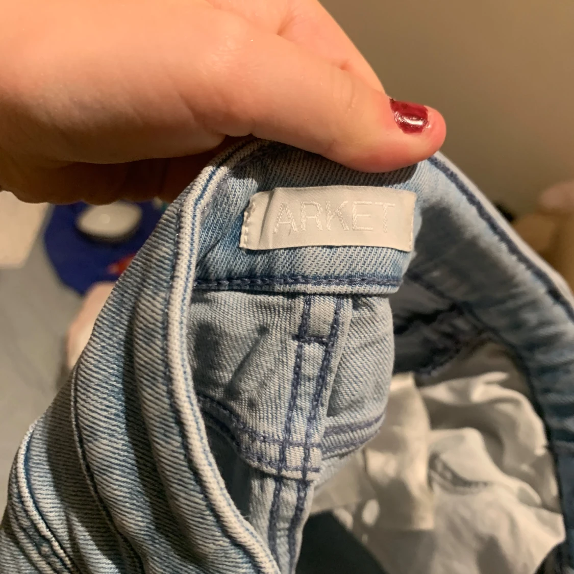 Säljer dessa jeans! - 92