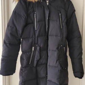 Rockandblue vinterjacka - Sparsamt använd, fint skick.  Storlek 42 (dam)