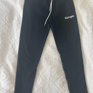 Kempa byxor stl S - Använda, helt ok skick