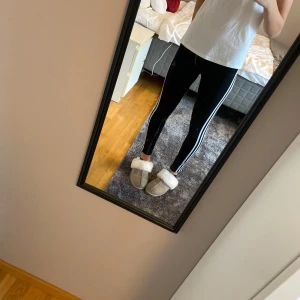 Träningsbyxor adidas  - Sköna att träna i 🏋️‍♀️