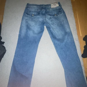 True religion jeans  - Feta trueys🔥🔥 strlk 31 baggy passform💯💯 10/10 skick💯kom privat för frågor