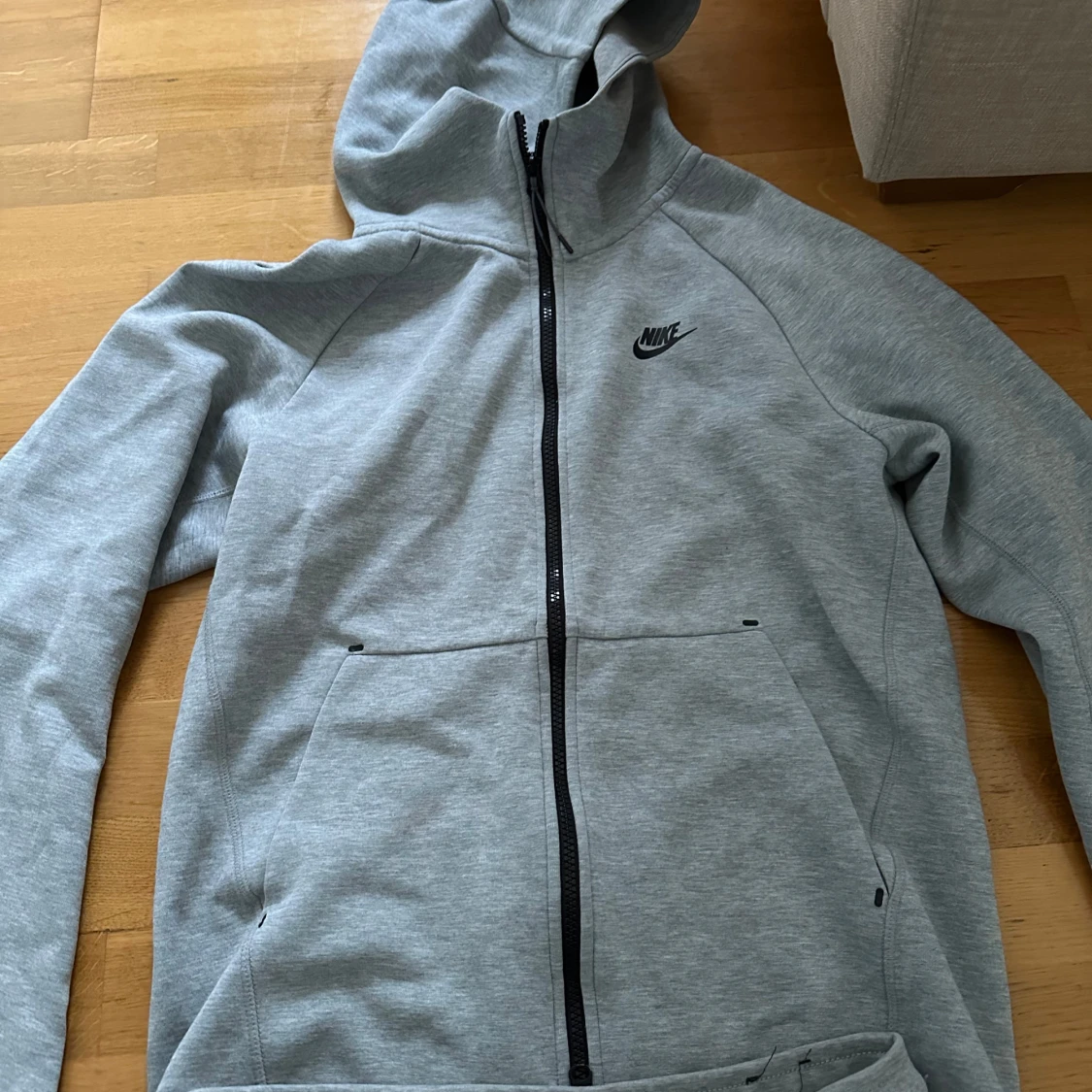 Grå träningsset från Nike - 90