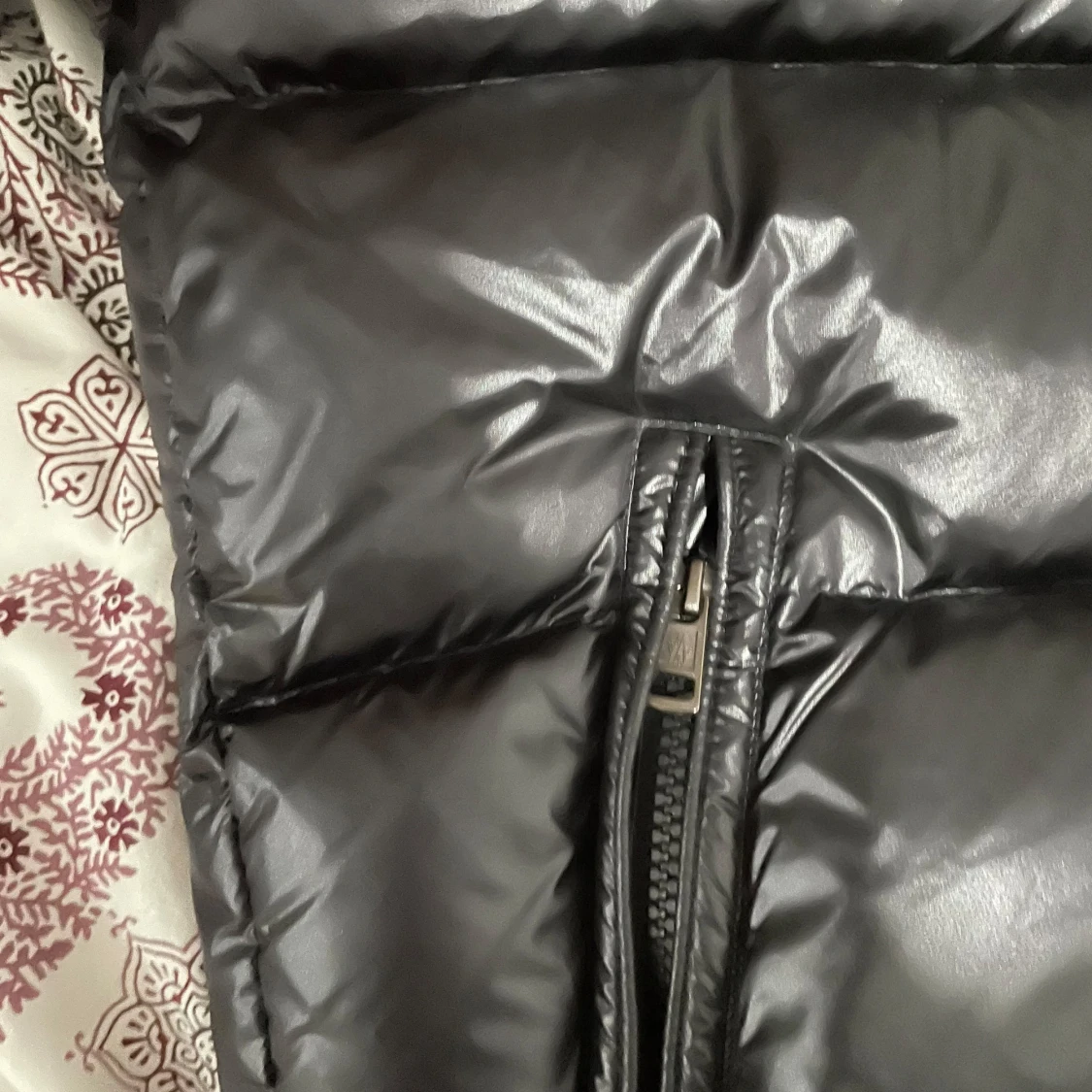 Svart dunjacka från Moncler - 91