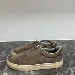 Vagabond skor - Vagabond herr skor storlek 42. Använda men i utmärkt bruksskick, inga flaws, öppen för prisförslag i pm. Tyvärr utan innersula