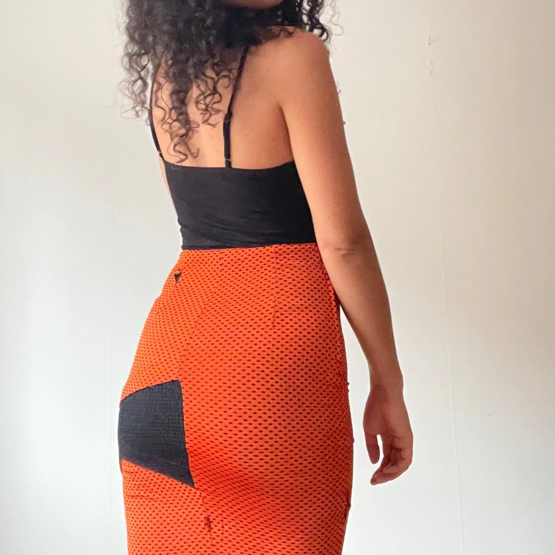  orange svart kjol - 90