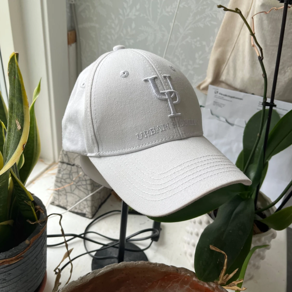 Vit keps från Urban Pioneers - 1