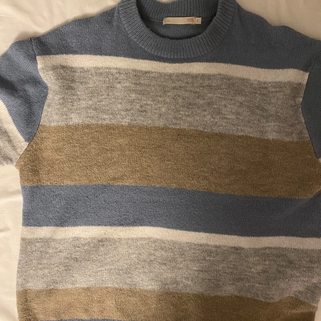 Stickad tröja - 2