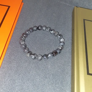 Grått Kularmband  - Nytt grått Kularmband 