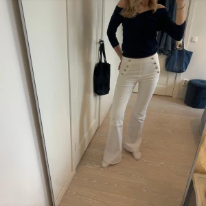 Bootcut jeans - Sjukt snygga bootcut jeans😍 jag är 175 lång och de är aldrig använda