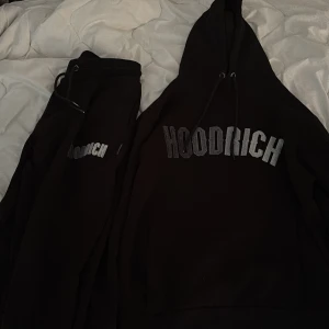 Hoodrich tracksuit  - Storlek S  Mycket bra skick  Inte använd så mycket  