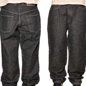 Mecca dnm jeans  Storlek W32