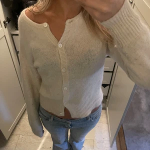 Kofta i alpacka blend  - Snygg kofta från bikbok 