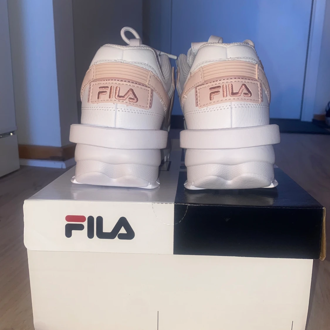 Fila distrubtor 2 - skor - 90