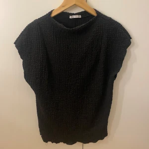 Svart blus 💖 - Fin blus från zara