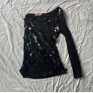 Festtopp - Bra skick! Har inga andra bilder💗