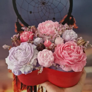 Flowerbox candle - Ljusbox i form av ett hjärta.