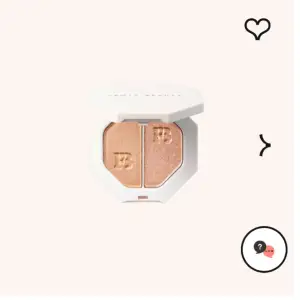 Säljer denna Fenty highlighter som är använd några gånger. Den är i färgen afternoon snack/Mo Hunny. Nypris 495 kr