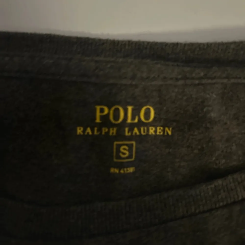 Brun Polo Ralph Lauren tröja, normal i storleken 💋. Tröjor & Koftor.