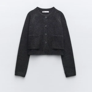 Zara stickad kofta - Endast använda några få gånger så väldigt bra skick