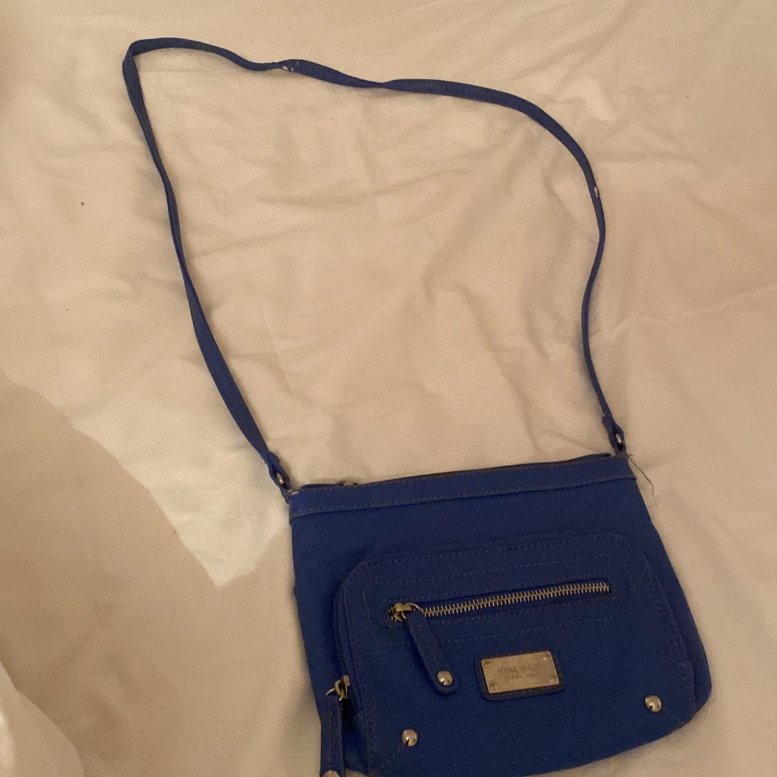 Blå axelväska med dragkedja - 90