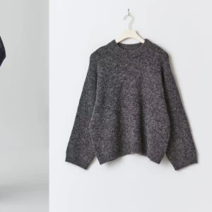 Grå stickad tröja - Säljer denna mörkgråa stickad tröja från Gina tricot💕 använd ca 1 gång och är i bra skick, kontakta för fler frågor och bilder